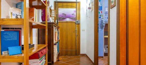 3 rooms Apartment in Pomezia, Italy No. 28525 9