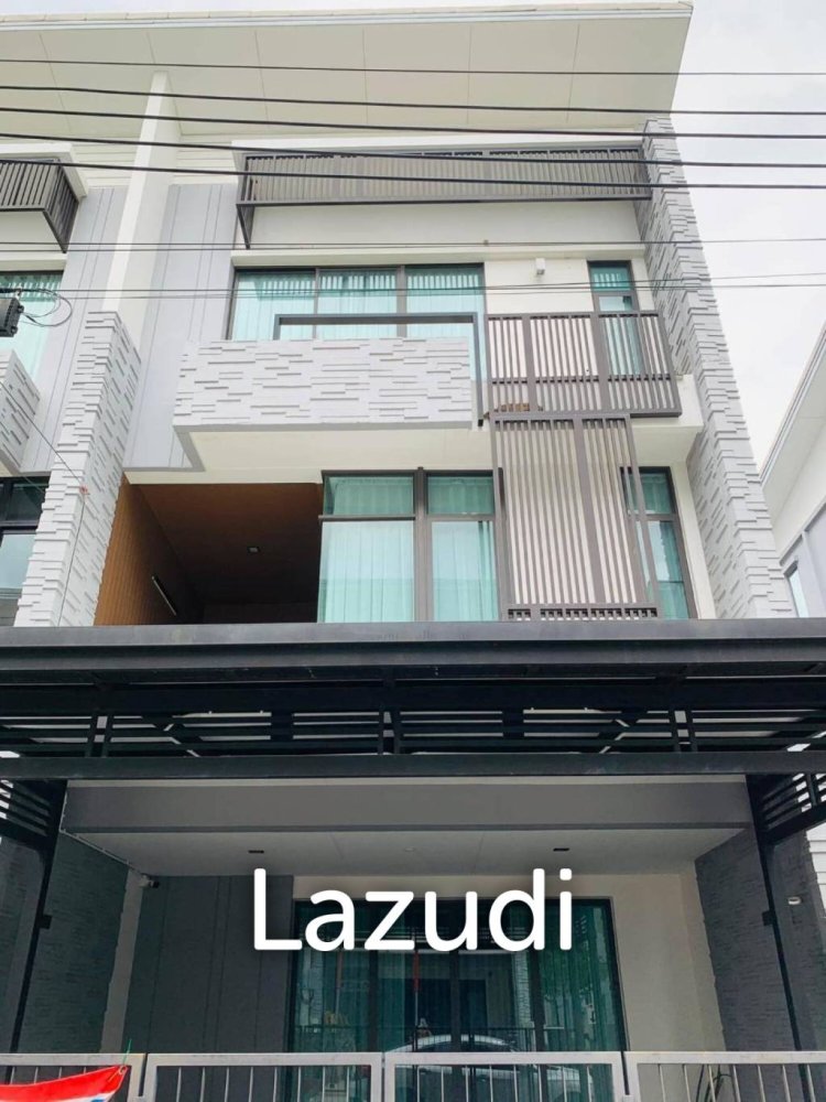 3 bedrooms Bungalow in Bang Kaeo, Thailand No. 23465