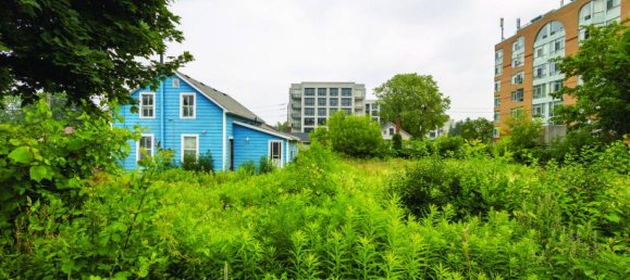 4 bedrooms House in Whitby, Canada No. 920 6