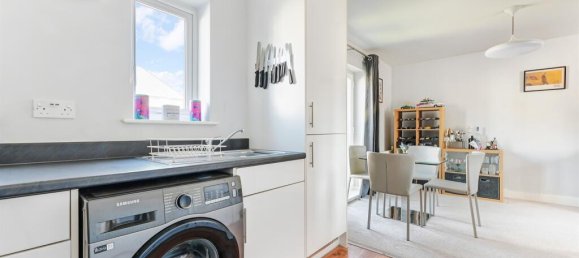 1 bedroom Apartment in Epsom, United Kingdom No. 9743 13