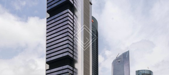 217m² Commercial property in Madrid, Spain No. 79939 12