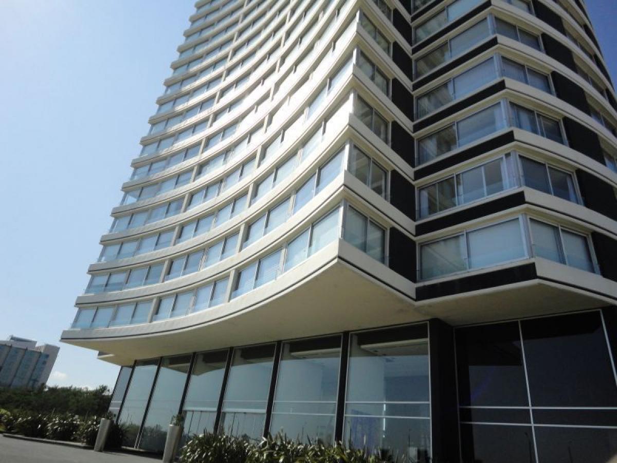 4 bedrooms Apartment in Maldonado, Uruguay No. 10130