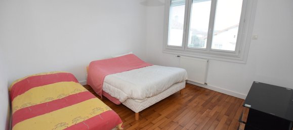 7 rooms House in Mably, France No. 199612 10