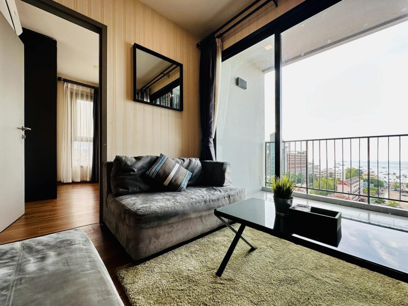 2 bedrooms Condo in Pattaya, Thailand No. 26567