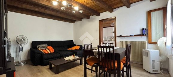 4 bedrooms House in Vittorio Veneto, Italy No. 266606 7