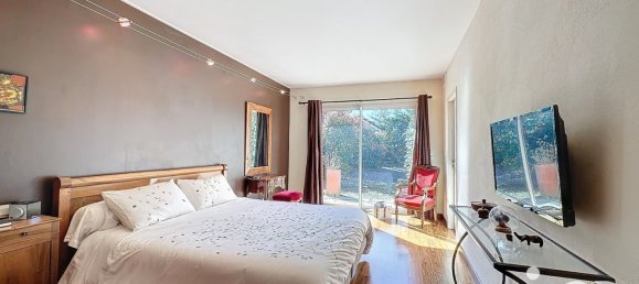 5 bedrooms Villa in Grezieu-la-Varenne, France No. 190963 25