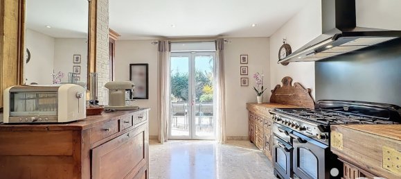 5 bedrooms Villa in Grezieu-la-Varenne, France No. 190963 19