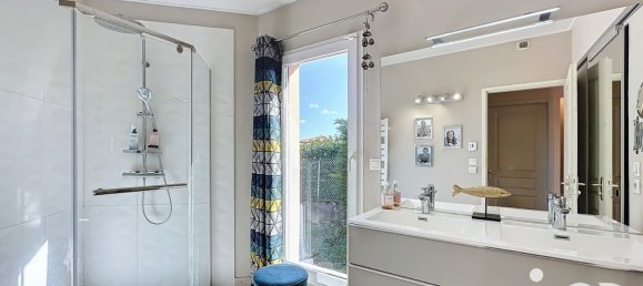 5 bedrooms Villa in Grezieu-la-Varenne, France No. 190963 26