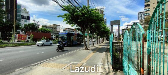 4500m² Commercial property in Bangkok, Thailand No. 25245 3