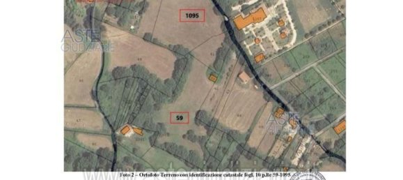 18020m² Land in Oricola, Italy No. 323687 3