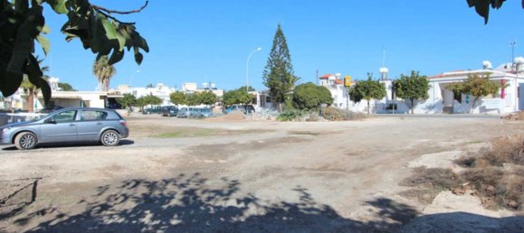 Land in Paralimni, Cyprus No. 24085 4