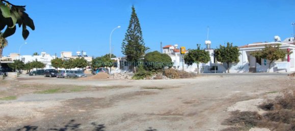 Land in Paralimni, Cyprus No. 24085 5