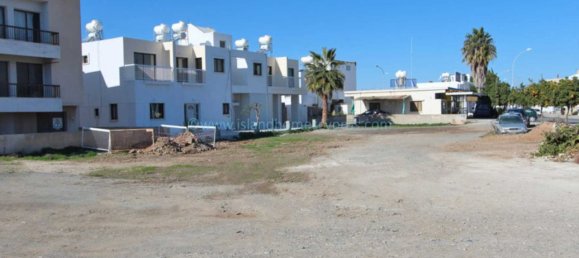 Land in Paralimni, Cyprus No. 24085 3