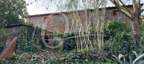 Casa de 13 divisões em Lucca, Italy N.º 258633 11