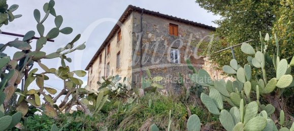 Casa de 13 divisões em Lucca, Italy N.º 258633 12