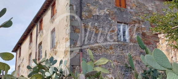 Casa de 13 divisões em Lucca, Italy N.º 258633 9