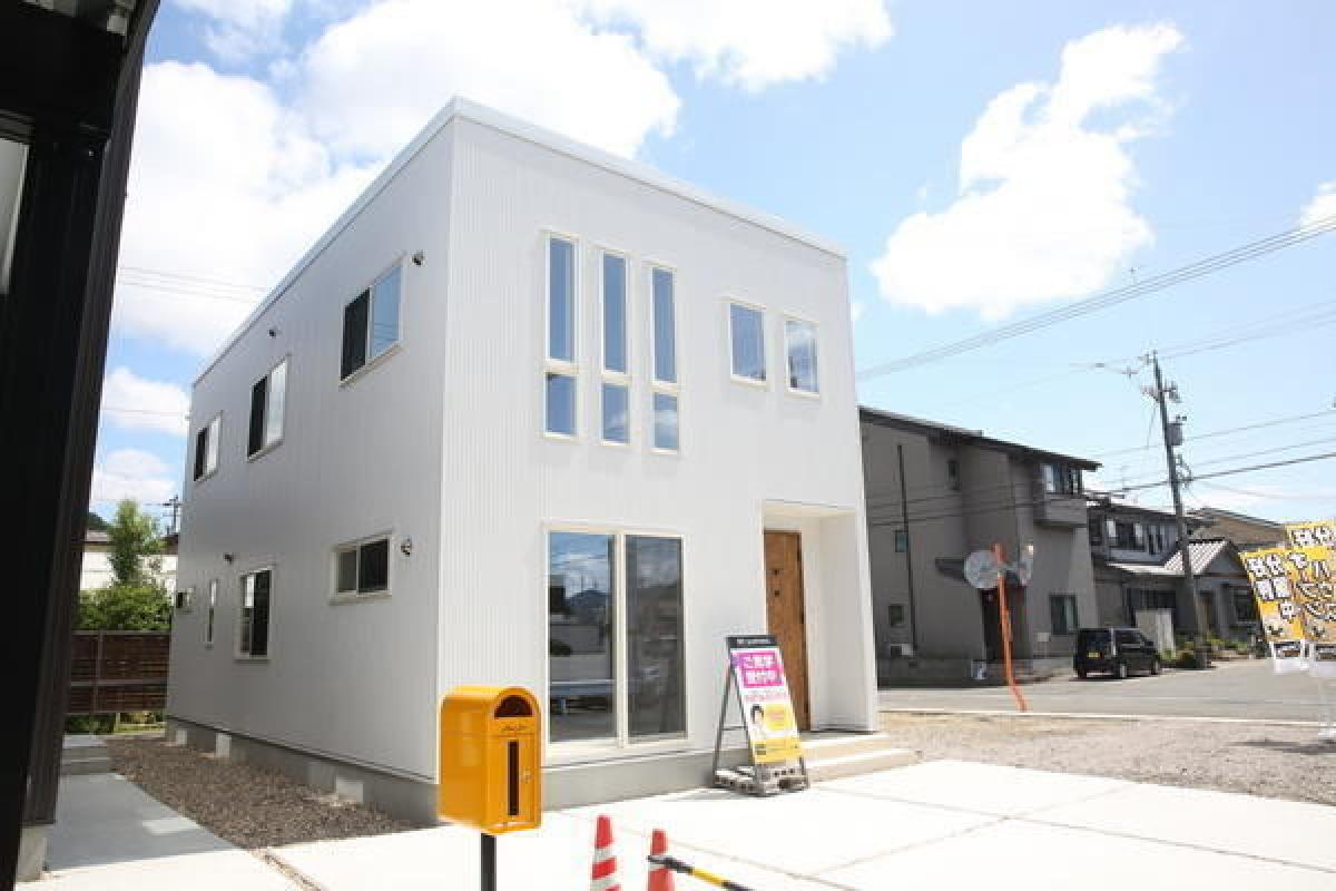 Дом с 4 спальнями в Фукуи, Япония № 6504