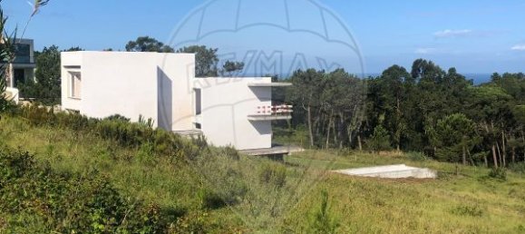 1000m² Land in Nazare, Portugal No. 141079 5