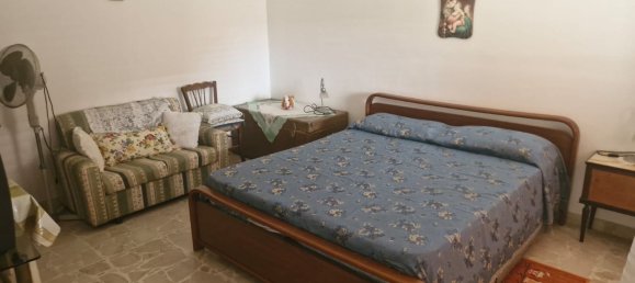 6 rooms House in Catenanuova, Italy No. 251686 5