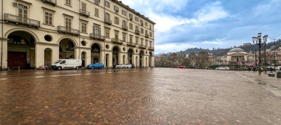 5 chambres Appartement à Turin, Italy No. 210419 15