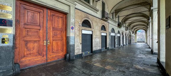 5 chambres Appartement à Turin, Italy No. 210419 22