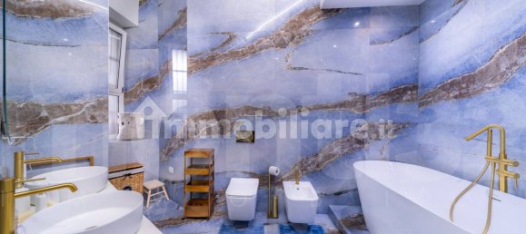 3 bedrooms Apartment in Milan, Italy No. 245497 10