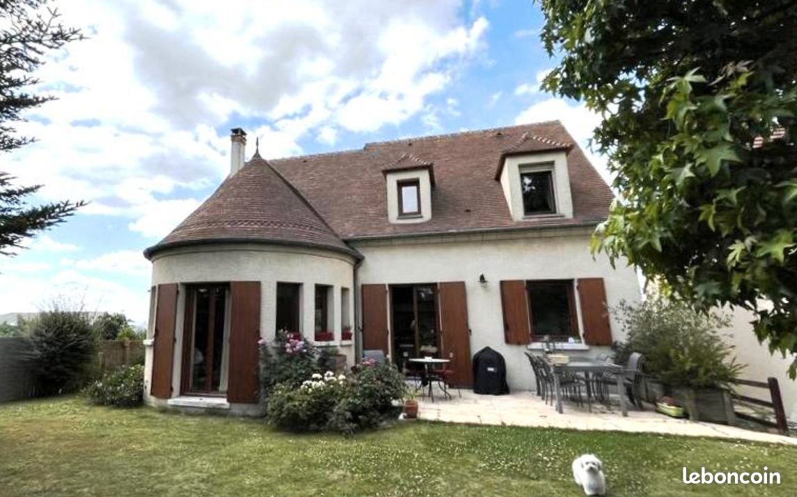 5 bedrooms House in Attainville, France No. 330712