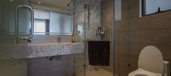 3 bedrooms Apartment in District 4, Vietnam No. 17773 3