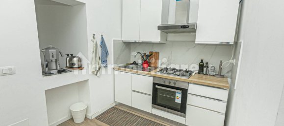 Apartamento de 2 dormitorios en Genoa, Italy No. 60412 21
