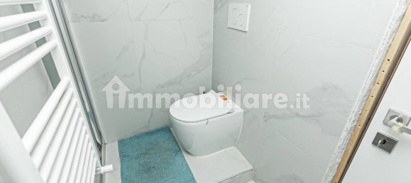 Apartamento de 2 dormitorios en Genoa, Italy No. 60412 25