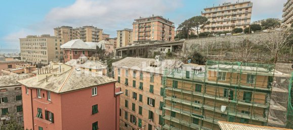 Apartamento de 2 dormitorios en Genoa, Italy No. 60412 14