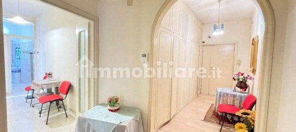 2 bedrooms Apartment in Rome, Italy No. 82009 2