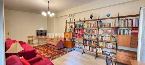 2 bedrooms Apartment in Rome, Italy No. 82009 5