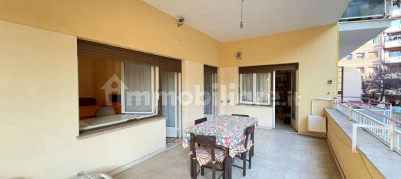 2 bedrooms Apartment in Rome, Italy No. 82009 3