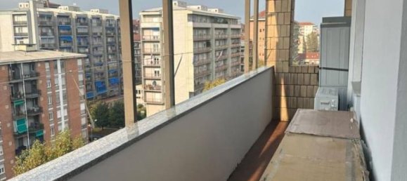 3 rooms Apartment in Turin, Italy No. 69243 18