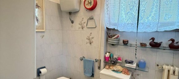 5 rooms Apartment in Rome, Italy No. 61671 40