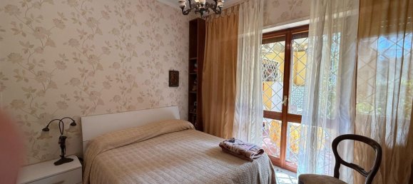 5 rooms Apartment in Rome, Italy No. 61671 11