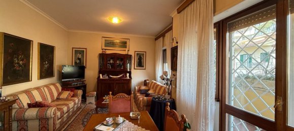 5 rooms Apartment in Rome, Italy No. 61671 4