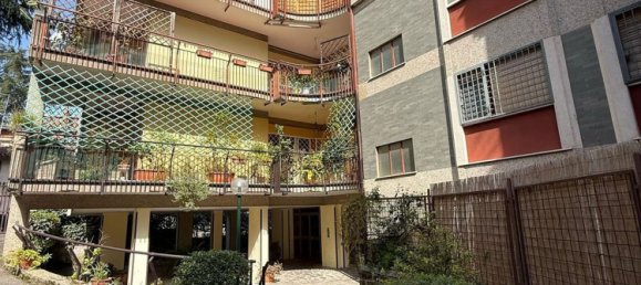 5 rooms Apartment in Rome, Italy No. 61671 35