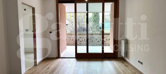 Квартира с 3 спальнями в Рим, Италия № 158936 5