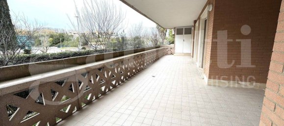 Квартира с 3 спальнями в Рим, Италия № 158936 18