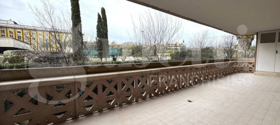 Квартира с 3 спальнями в Рим, Италия № 158936 19