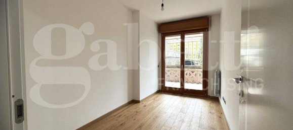 Квартира с 3 спальнями в Рим, Италия № 158936 8