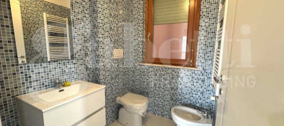 Квартира с 3 спальнями в Рим, Италия № 158936 14