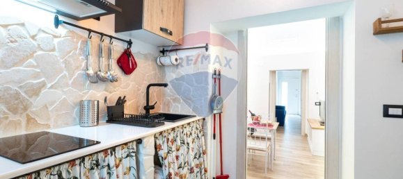 1 bedroom Apartment in Bari, Italy No. 330421 3