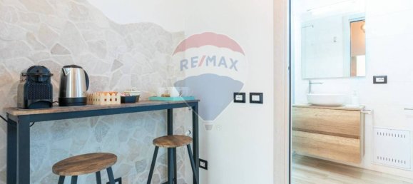 1 bedroom Apartment in Bari, Italy No. 330421 4