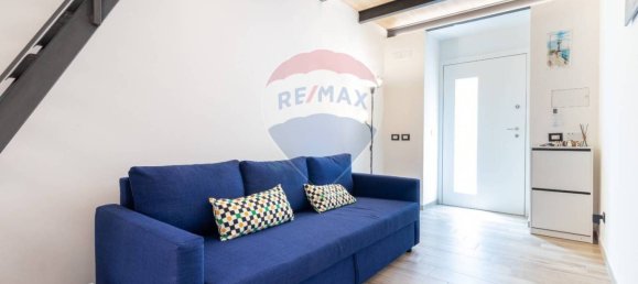 1 bedroom Apartment in Bari, Italy No. 330421 2