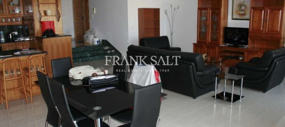 Apartamento T3 em Saint Julian's, Malta N.º 8310 5