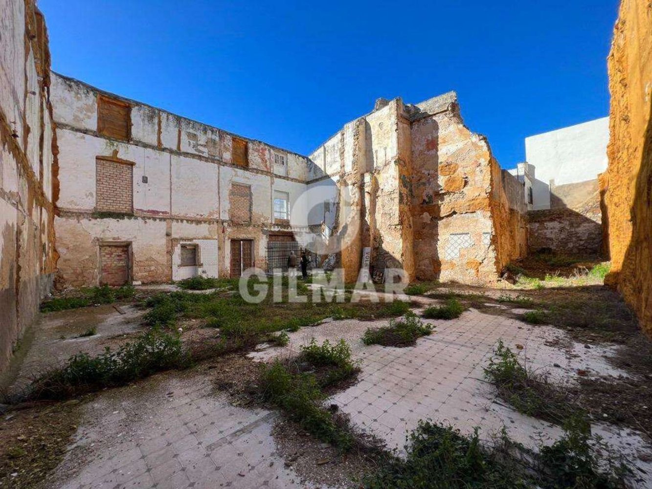 Terreno en El Puerto de Santa María, Spain No. 150215