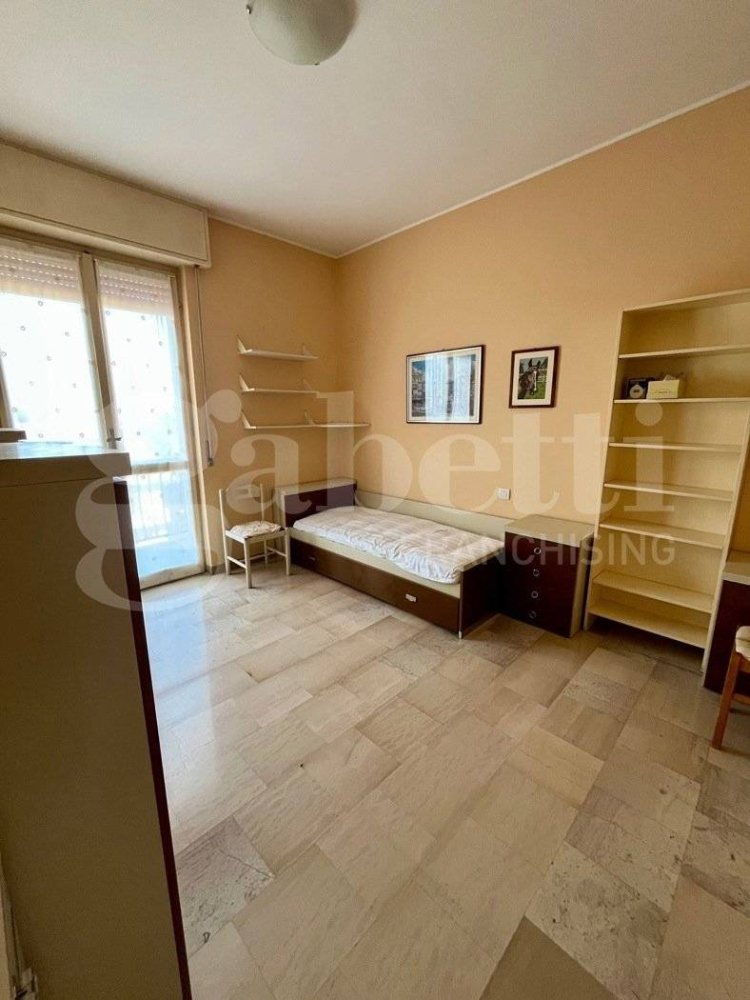 Apartamento T2 em Limbiate, Italy N.º 379983